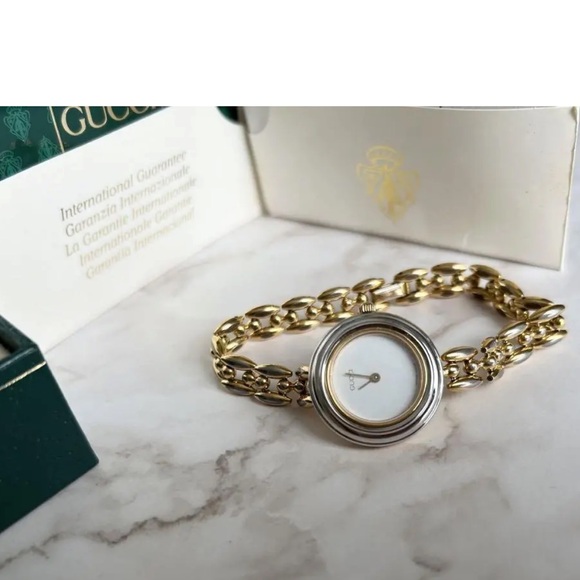 Gucci Bracelet Watch - Picture 2 of 11